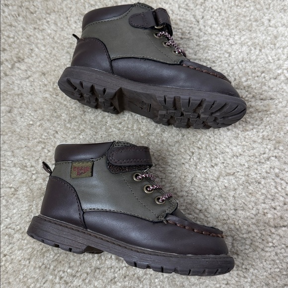 EUC. Size 7 Osh Kosh Toddler Shoes - Picture 3 of 6